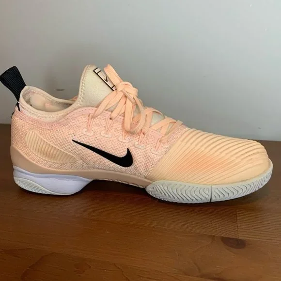 Women's  Tennis Nike Air Zoom Ultra React HC in Peach Size 8.5 - Picture 6 of 10